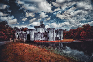 Newmans Castle: A Texan Tale in Full Spectrum Splendor