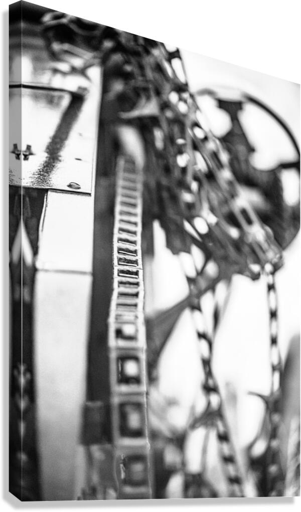 Rustic Relic   Worn Chain Canvas Print