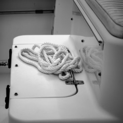 Black & White Boating: Waiting for Work