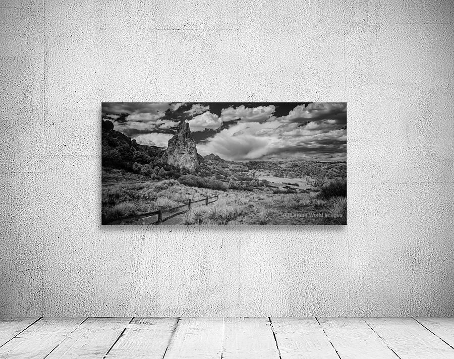 Trail to Majesty: Stormy Peaks at Garden of the Gods Wall Preview